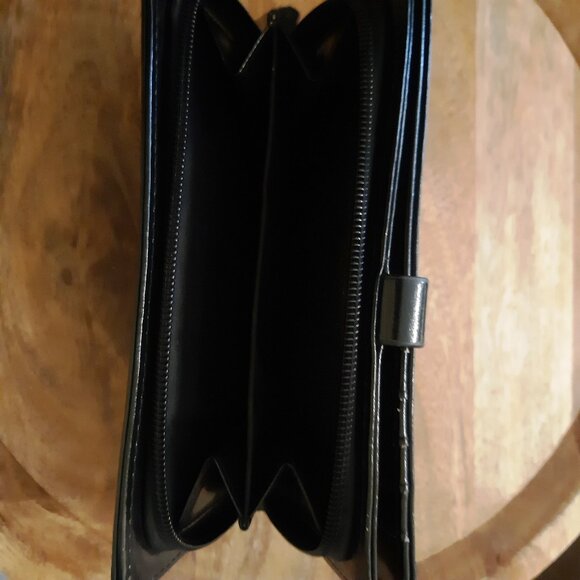 *NWOT Shag Wear Oh Sew Chic Sewing Machine Button Black Wallet Magnetic Snap - Picture 5 of 5